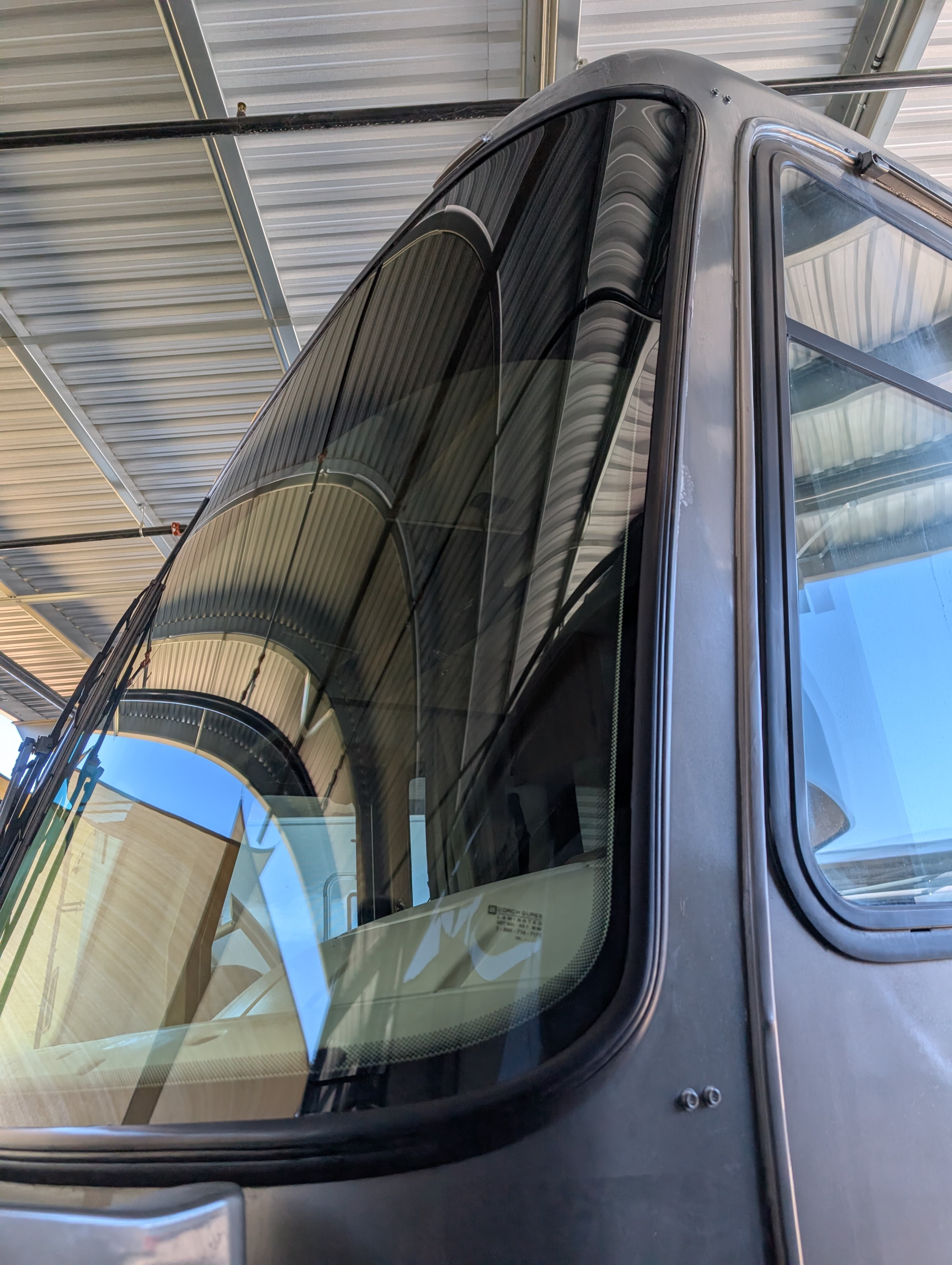 RV glass repair