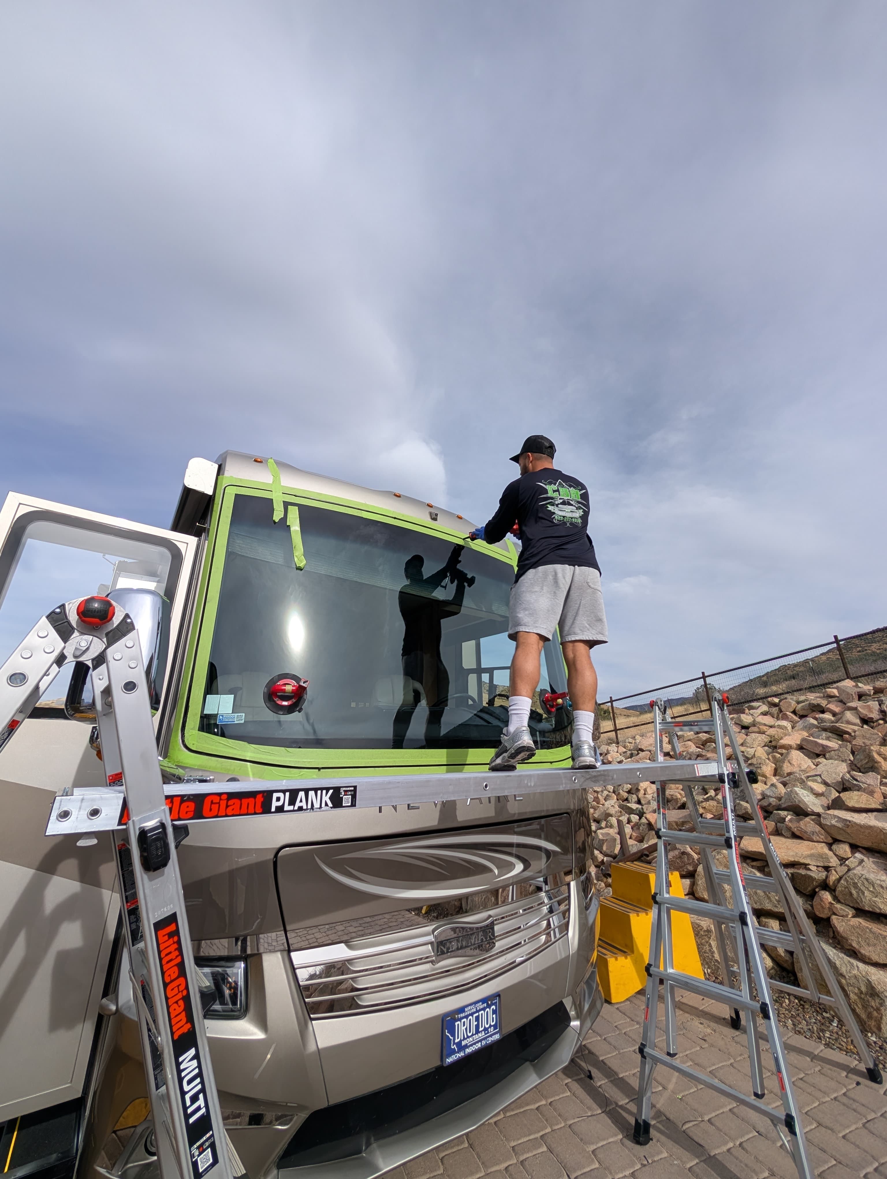 RV Windshield Repair service photo 6