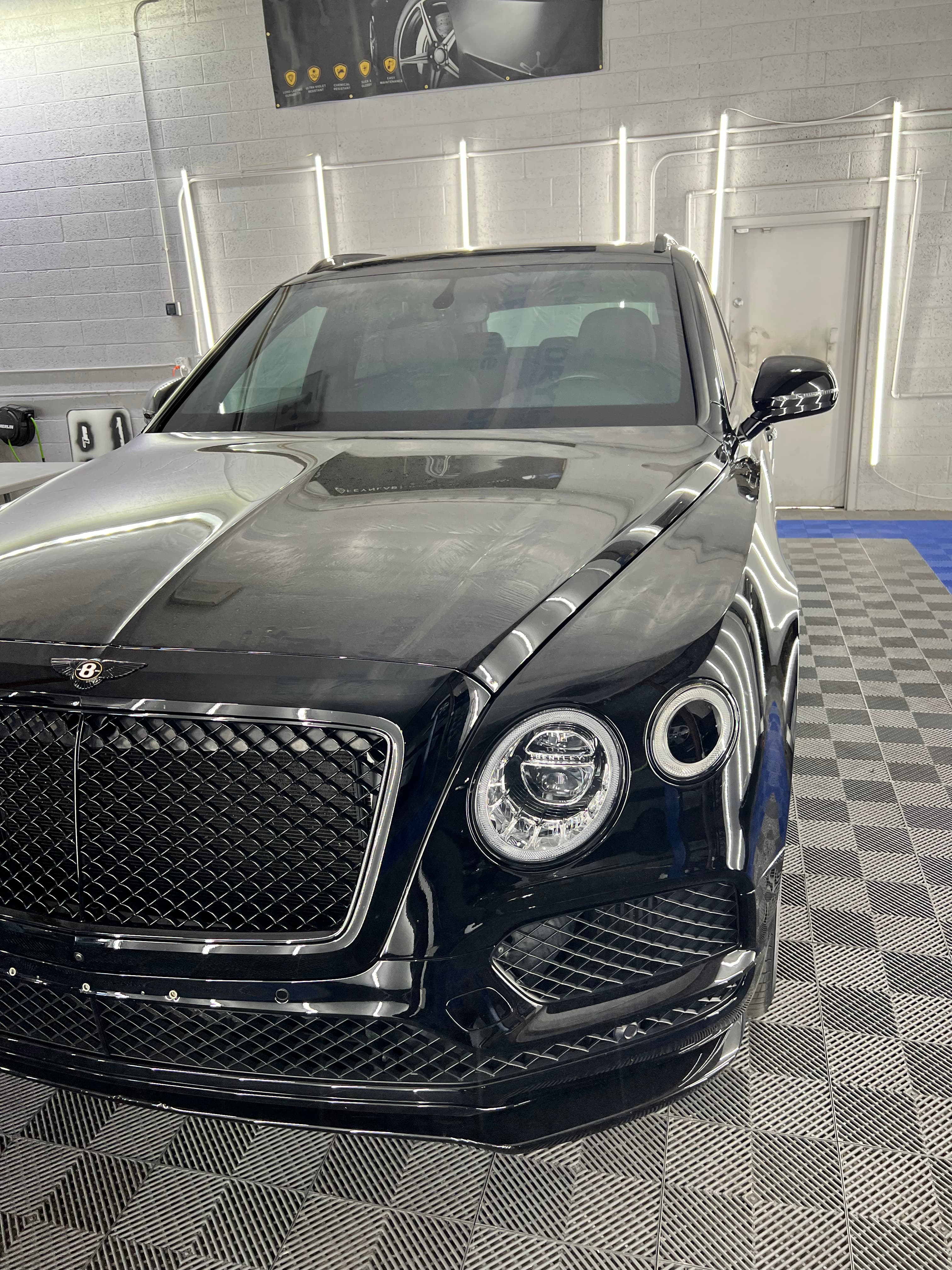 Luxury & Exotic service photo 5