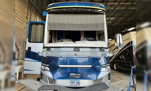 RV Windshield Repair service photo 4